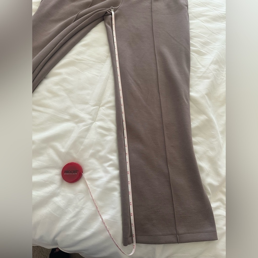Elie Tahari Taupe Lounge Pants - Picture 9 of 10